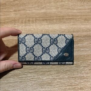 Authentic 1980’s Gucci Logo Canvas Leather Key Case